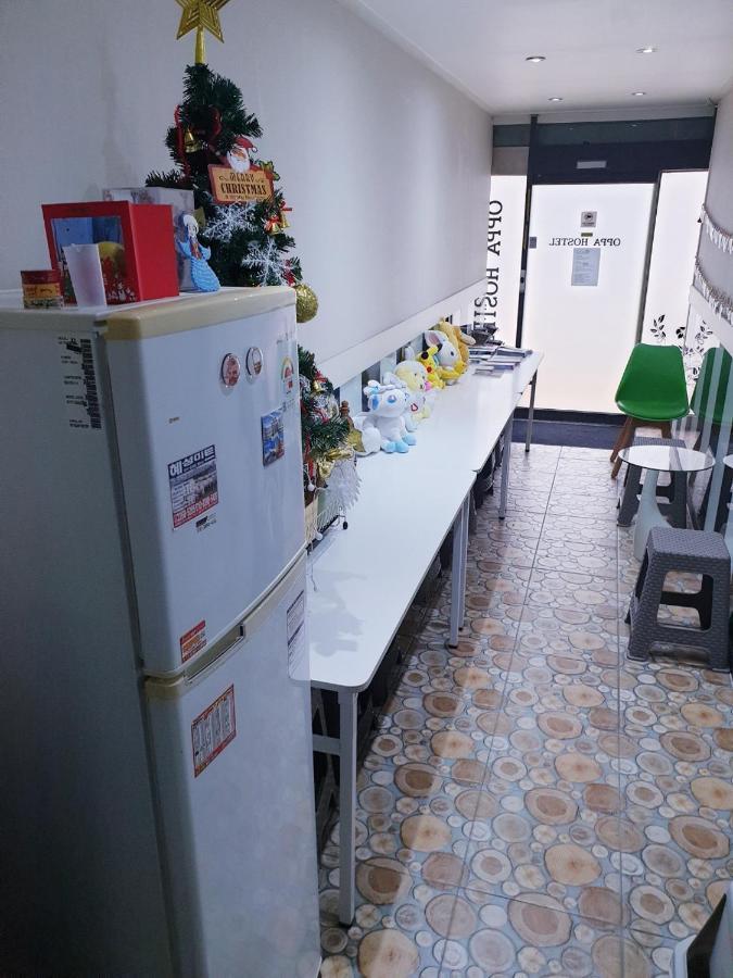Oppa Hostel Sinchon-Hongdae Сеул Екстер'єр фото