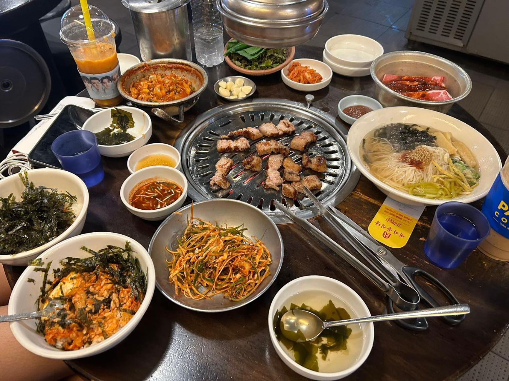 Oppa Hostel Sinchon-Hongdae Сеул Екстер'єр фото
