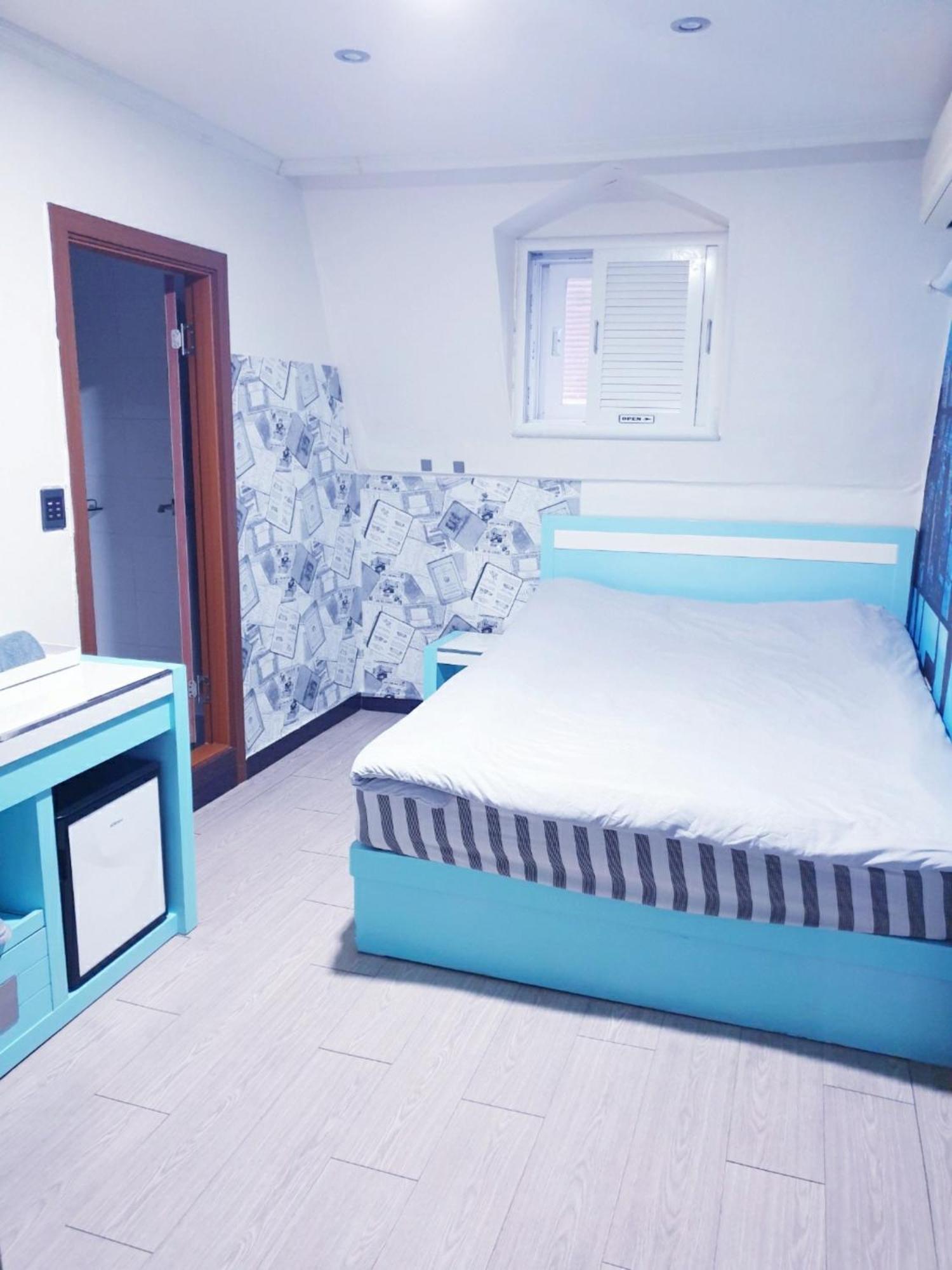 Oppa Hostel Sinchon-Hongdae Сеул Екстер'єр фото