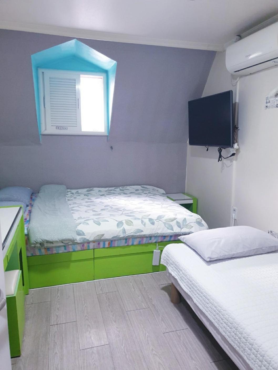 Oppa Hostel Sinchon-Hongdae Сеул Екстер'єр фото