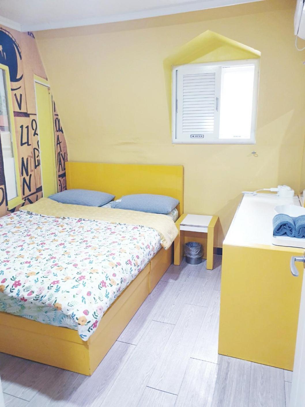 Oppa Hostel Sinchon-Hongdae Сеул Екстер'єр фото