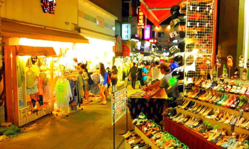Oppa Hostel Sinchon-Hongdae Сеул Екстер'єр фото